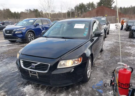 2008 Volvo S40 2.4I z USA, uszkodzony, nr VIN YV1MS390182407710